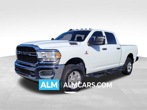 2024 RAM 3500 Tradesman Crew Cab 4x4 6'4' Box