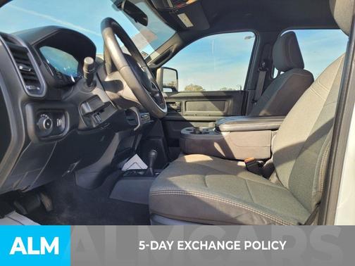 2024 RAM 3500 Tradesman Crew Cab 4x4 6'4' Box