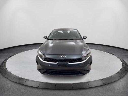 Gravity Gray 2024 Kia Forte LXS