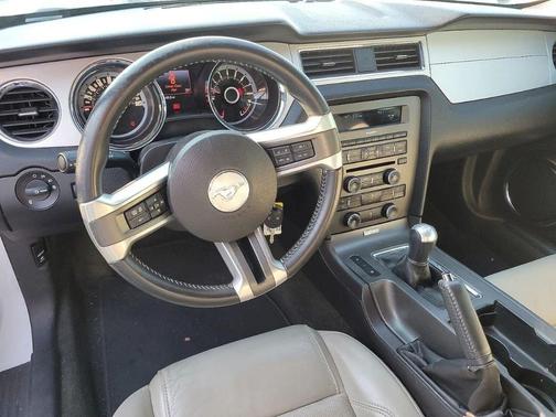 2013 Ford Mustang GT Premium