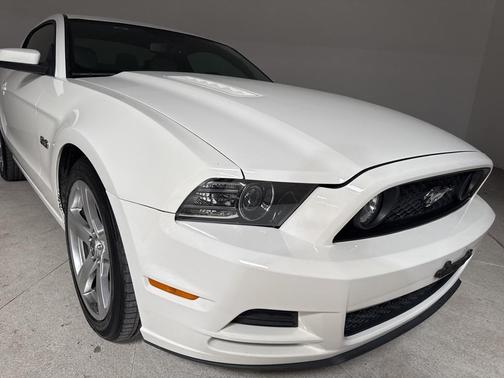 2013 Ford Mustang GT Premium