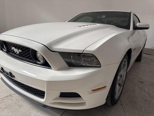 2013 Ford Mustang GT Premium