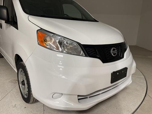 2021 Nissan NV200 S