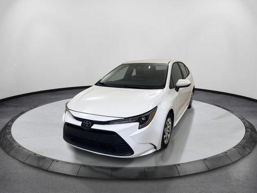 Ice 2025 Toyota Corolla LE
