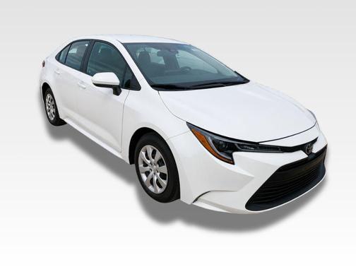 Ice 2025 Toyota Corolla LE
