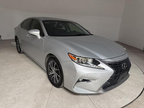 2016 Lexus ES 350 Base