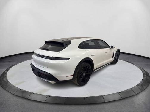 White 2022 Porsche Taycan 4