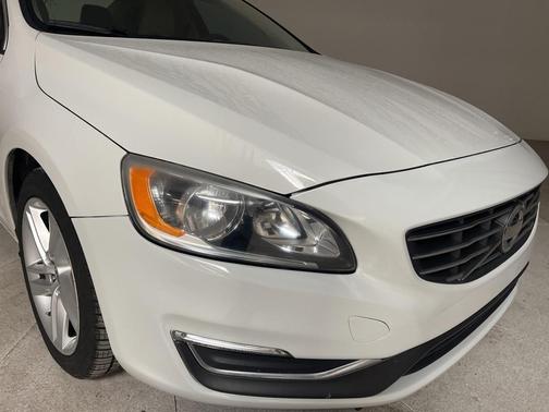 2015 Volvo S60 T5 Premier