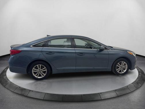 Nouveau Blue 2016 Hyundai SONATA SE