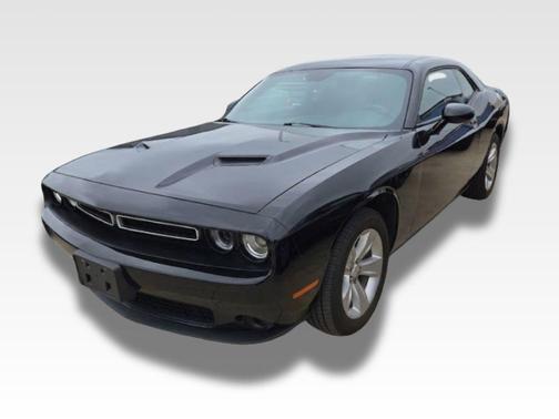 Pitch Black Clearcoat 2023 Dodge Challenger SXT