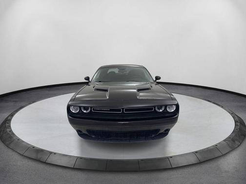 Pitch Black Clearcoat 2023 Dodge Challenger SXT