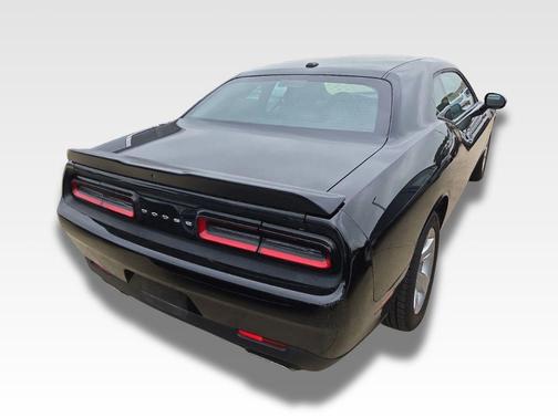 Pitch Black Clearcoat 2023 Dodge Challenger SXT