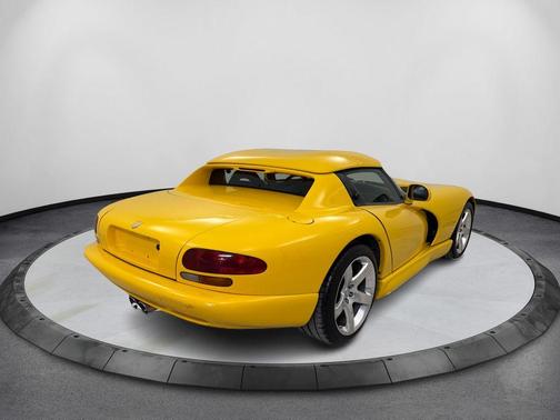 2002 Dodge Viper RT-10