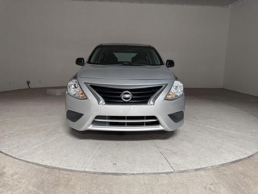 2015 Nissan Versa 1.6 S+