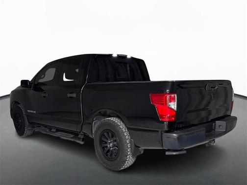 2017 Nissan Titan S