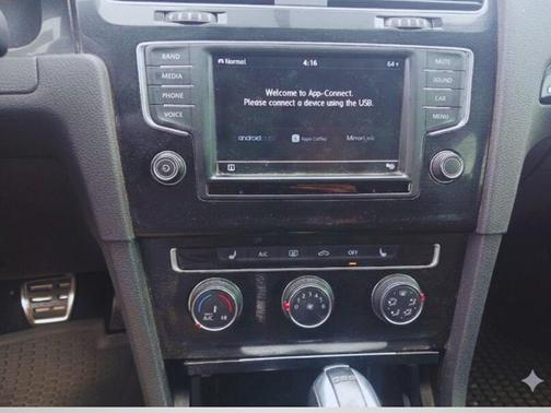 2017 Volkswagen Golf GTI Sport 4-Door