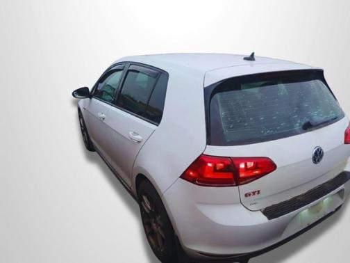 2017 Volkswagen Golf GTI Sport 4-Door