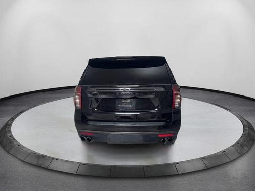 Black 2022 Chevrolet Suburban Z71
