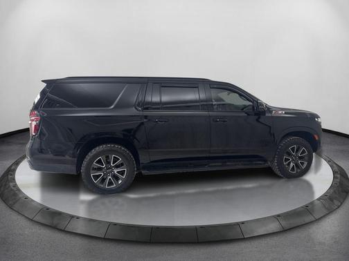Black 2022 Chevrolet Suburban Z71