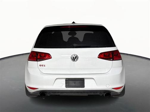 2016 Volkswagen Golf GTI 2.0T SE w/Performance Package 4-Door