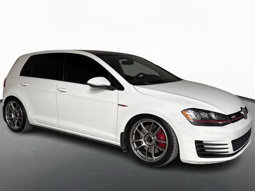 2016 Volkswagen Golf GTI 2.0T SE w/Performance Package 4-Door