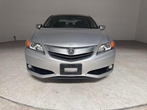 2013 Acura ILX 2.0L w/Premium Package
