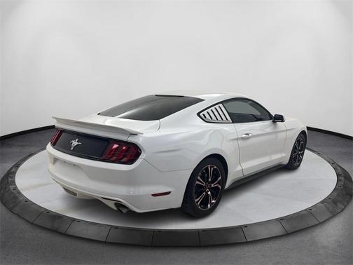 2016 Ford Mustang V6