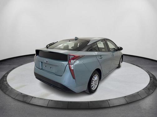 2016 Toyota Prius Four