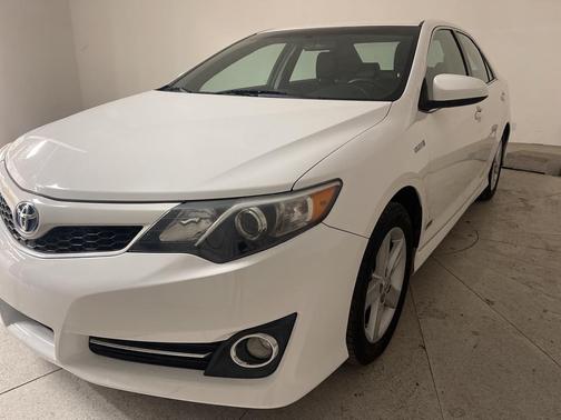2014 Toyota Camry Hybrid LE