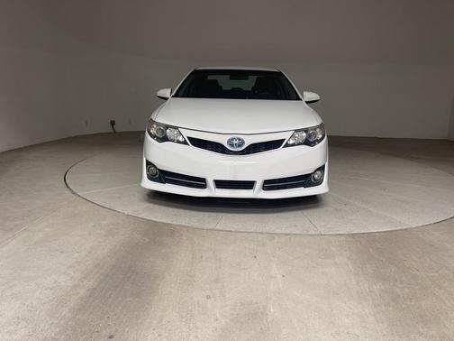 2014 Toyota Camry Hybrid LE