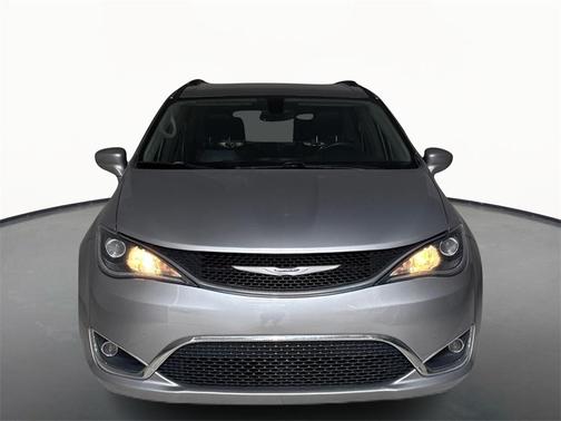 2019 Chrysler Pacifica Touring-L