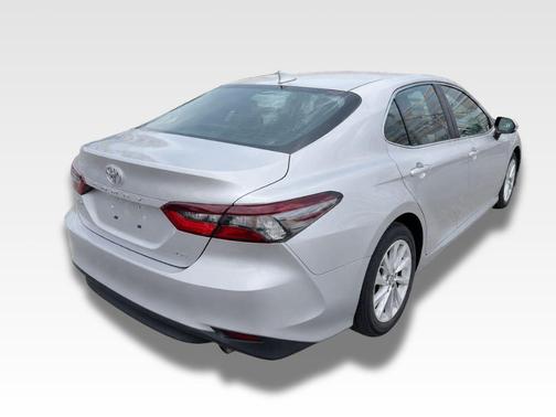 Celestial Silver Metallic 2022 Toyota Camry LE