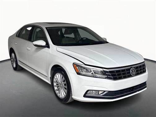 2016 Volkswagen Passat 1.8T SE