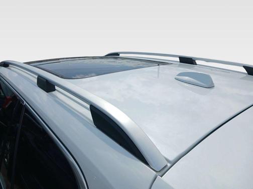 Crystal White Pearl 2019 Volvo XC90 T5 Momentum