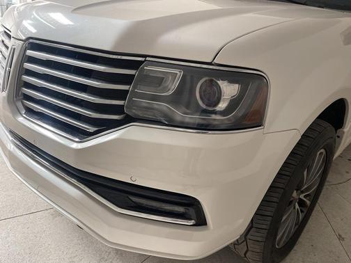 2017 Lincoln Navigator L Select