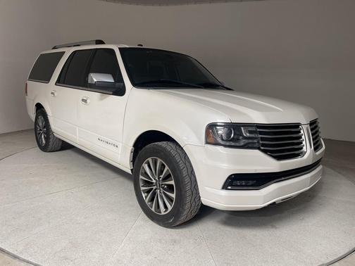 2017 Lincoln Navigator L Select