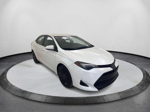 Blizzard Pearl 2017 Toyota Corolla LE