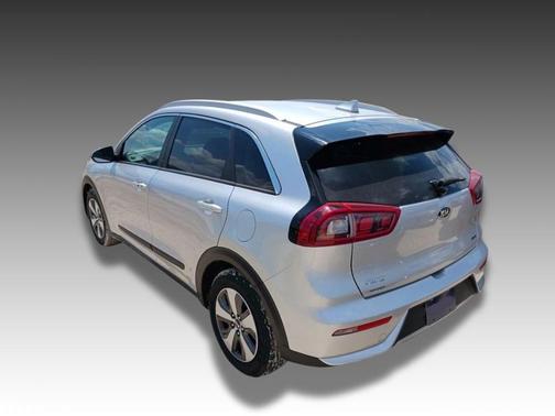 2017 Kia Niro LX