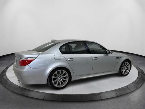2006 BMW M5 