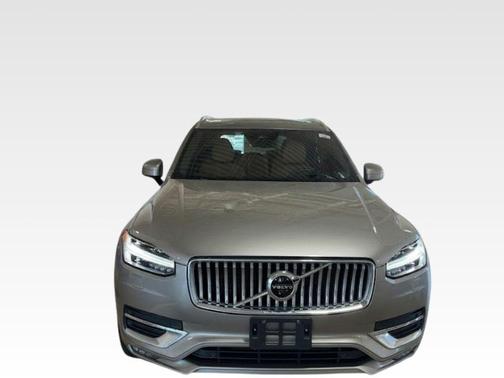 Pebble Gray Metallic 2020 Volvo XC90 T6 Inscription 7 Passenger