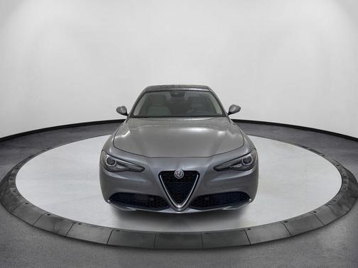 Stromboli Gray Metallic 2019 Alfa Romeo Giulia Ti