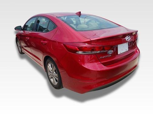 Scarlet Red Pearl 2017 Hyundai ELANTRA SE