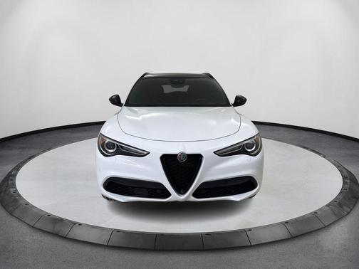 2022 Alfa Romeo Stelvio Veloce