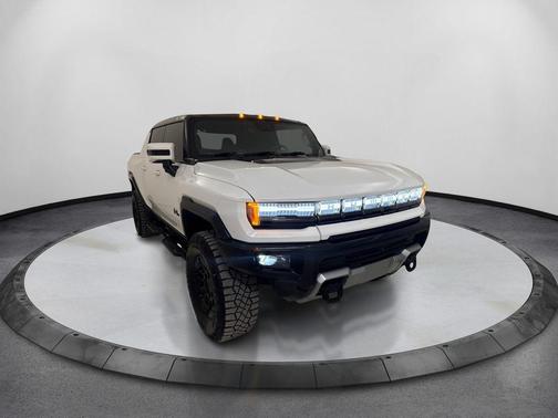 White 2024 GMC HUMMER EV Pickup 3X