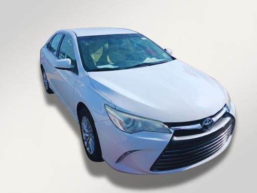 2016 Toyota Camry XLE