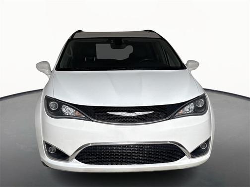 2020 Chrysler Pacifica Touring-L