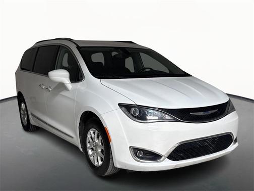 2020 Chrysler Pacifica Touring-L