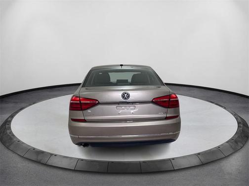 2016 Volkswagen Passat 1.8T S
