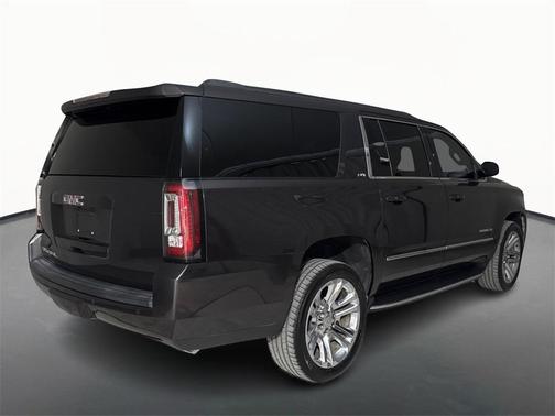 2017 GMC Yukon XL SLT