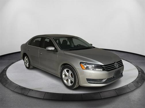 2014 Volkswagen Passat 2.5L SE